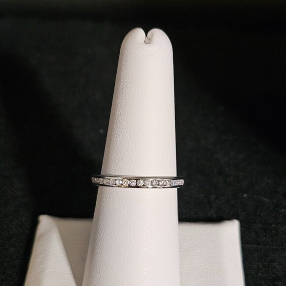 Gorgeous Moissanite 3 ring set. Size 8 - Picture 10 of 14